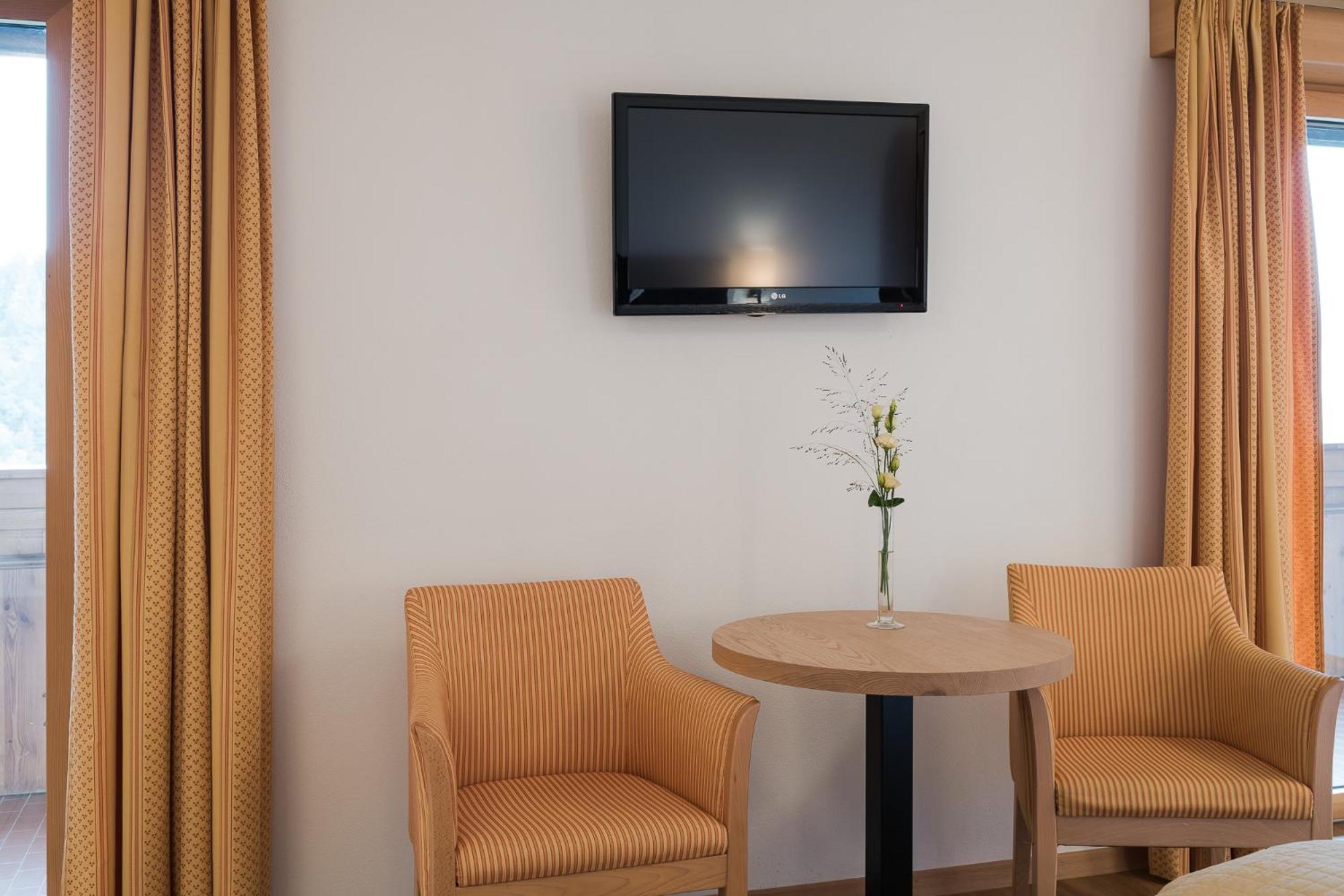Hotel Kiendl Schenna Pokoj fotografie