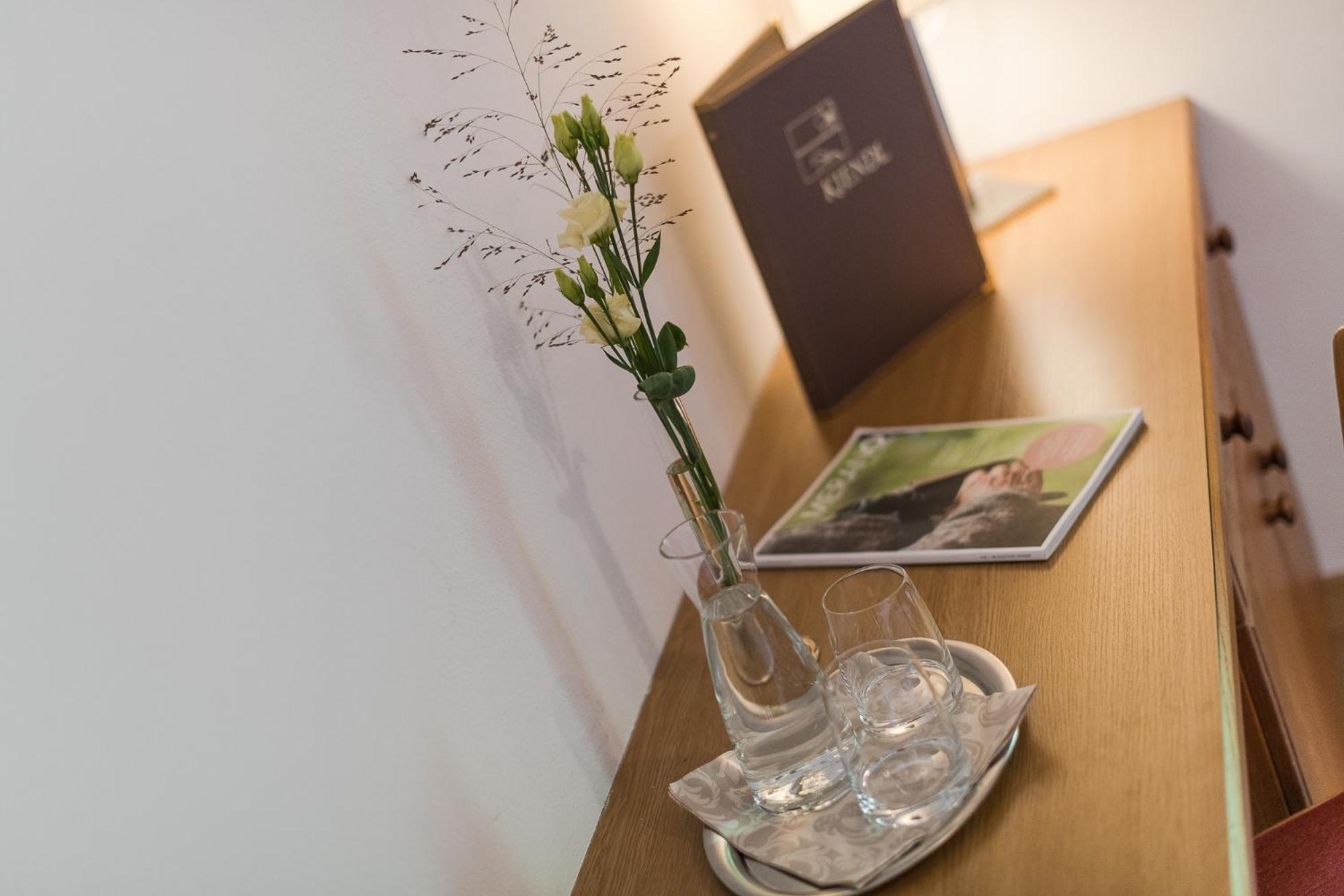 Hotel Kiendl Schenna Pokoj fotografie