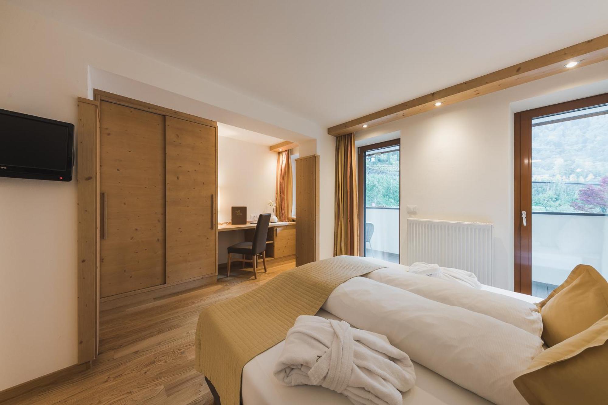 Hotel Kiendl Schenna Pokoj fotografie